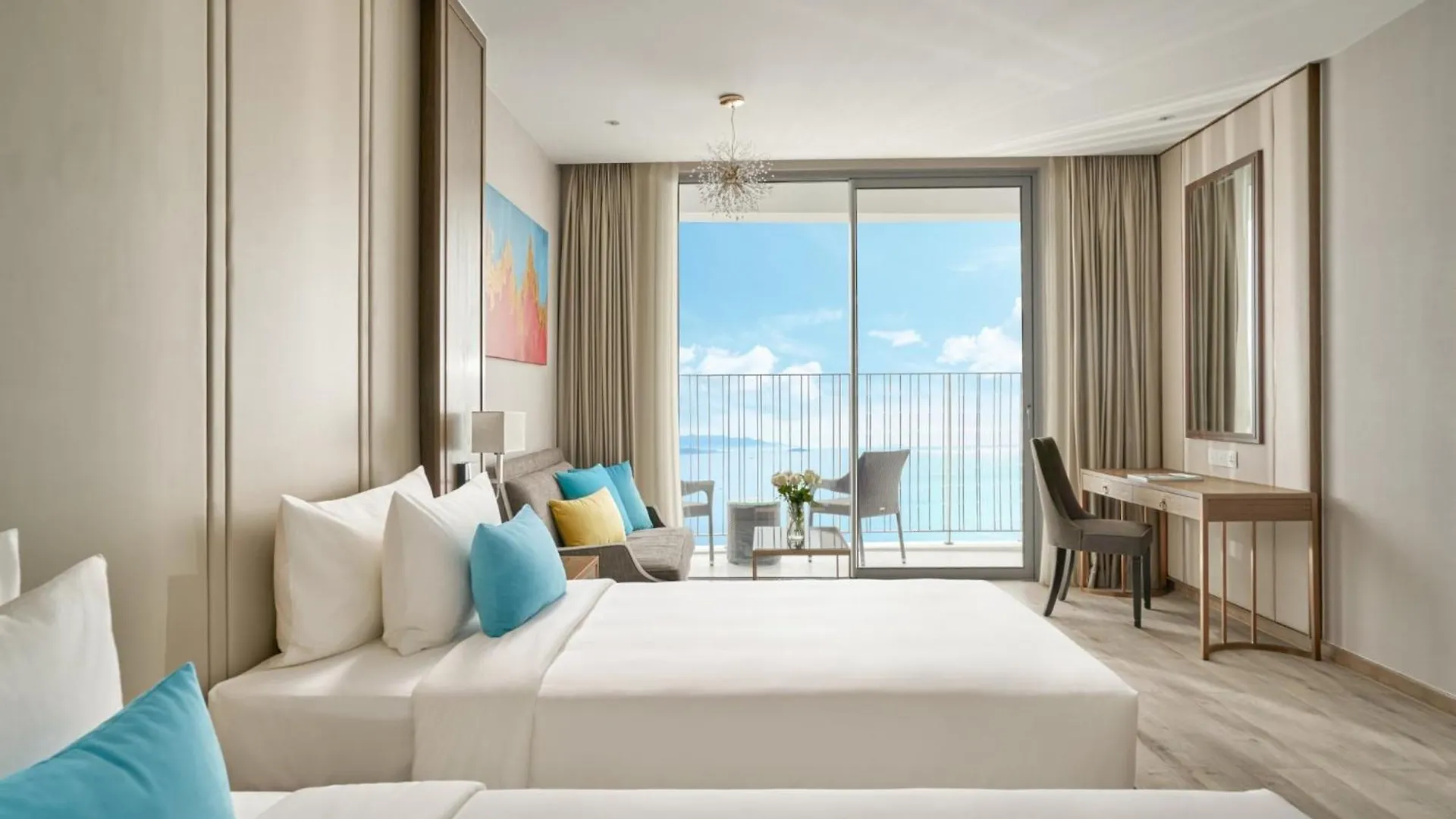 Oceanfront Suites Нячанг Апартаменты